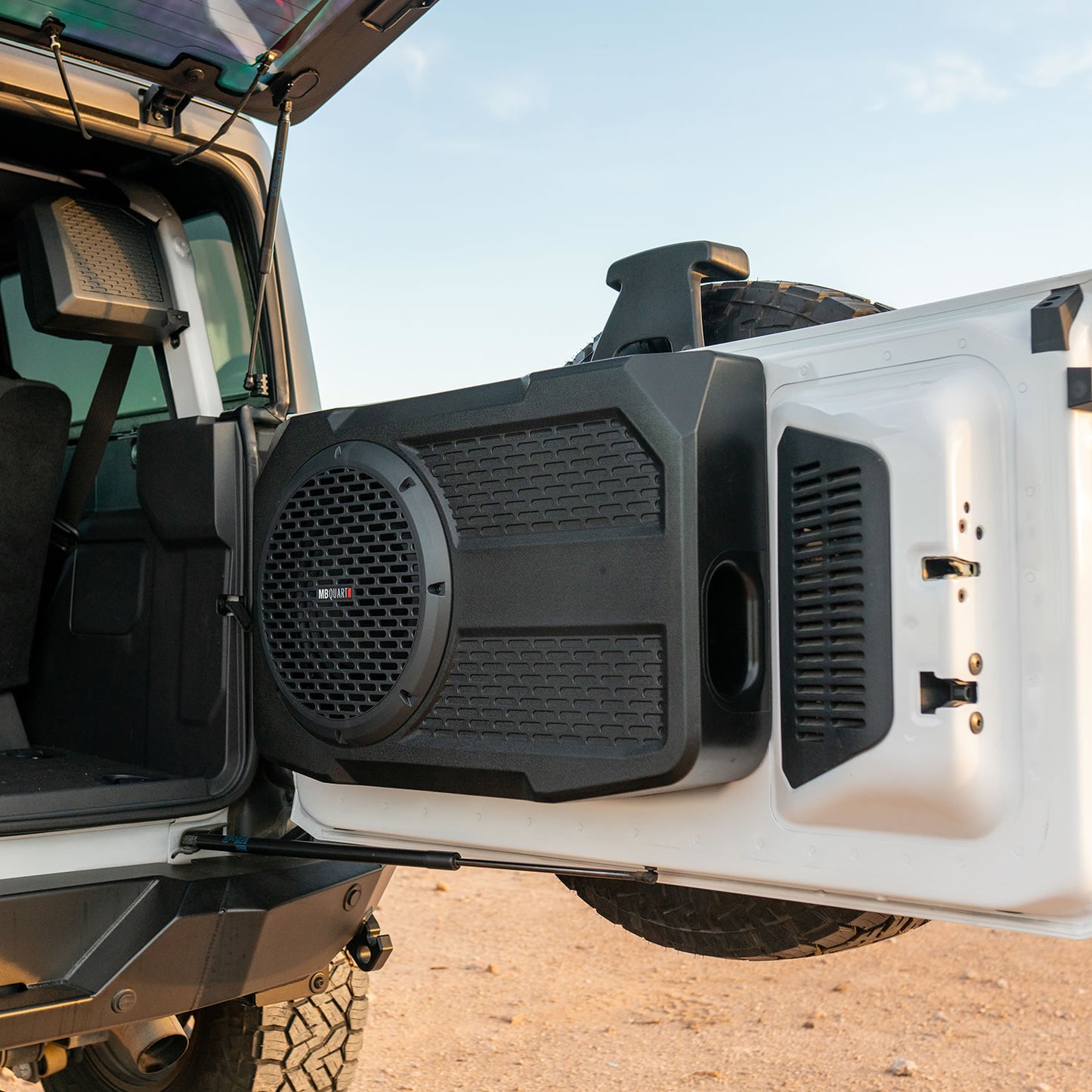 MBQBRO-302 Ford® Bronco Tuned 400 Watt Tailgate Subwoofer System - ford bronco tailgate speaker enclosure installed