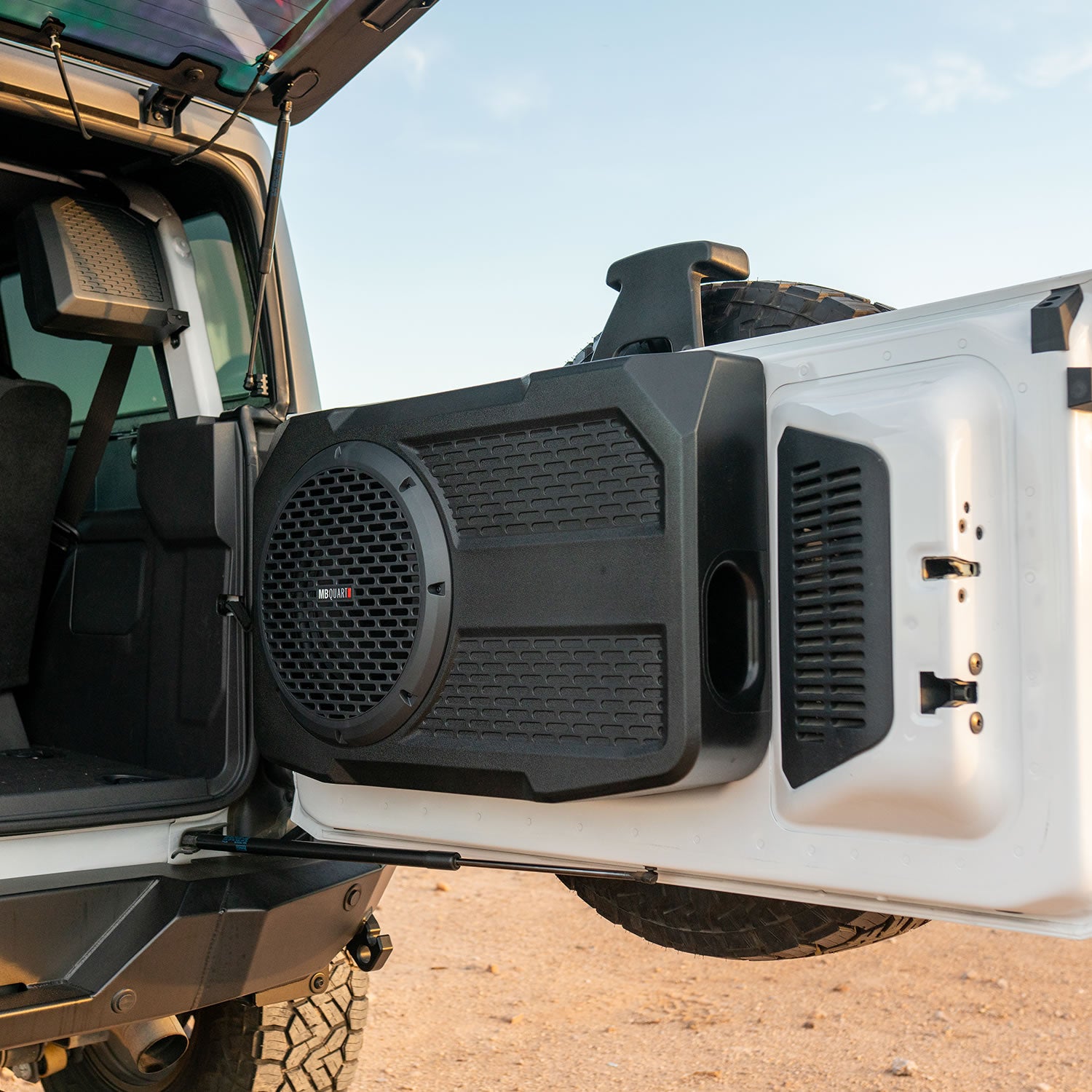 MBQBRO-302 Ford® Bronco Tuned 400 Watt Tailgate Subwoofer System - ford bronco tailgate speaker enclosure installed