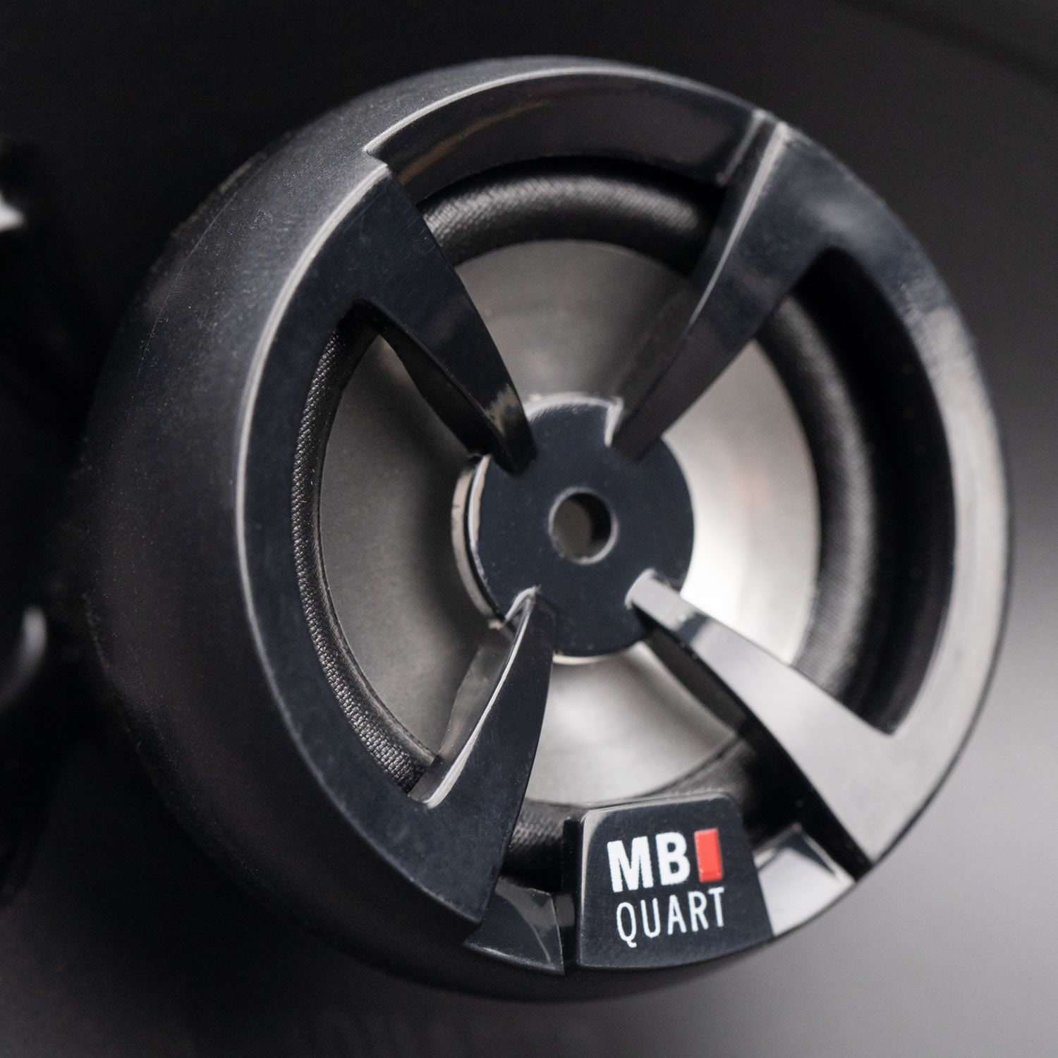 MB Quart DK2-168 5×7 / 6×8" Discus 2-Way Coaxial Car Speakers