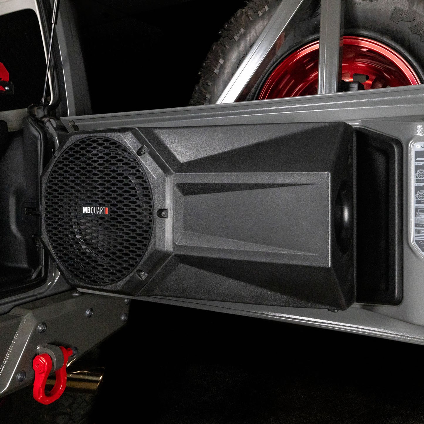 MBQJL-302 Jeep® Wrangler (JL) / Wrangler (JK) Tuned 400 Watt Tailgate Subwoofer System - installed in back gate