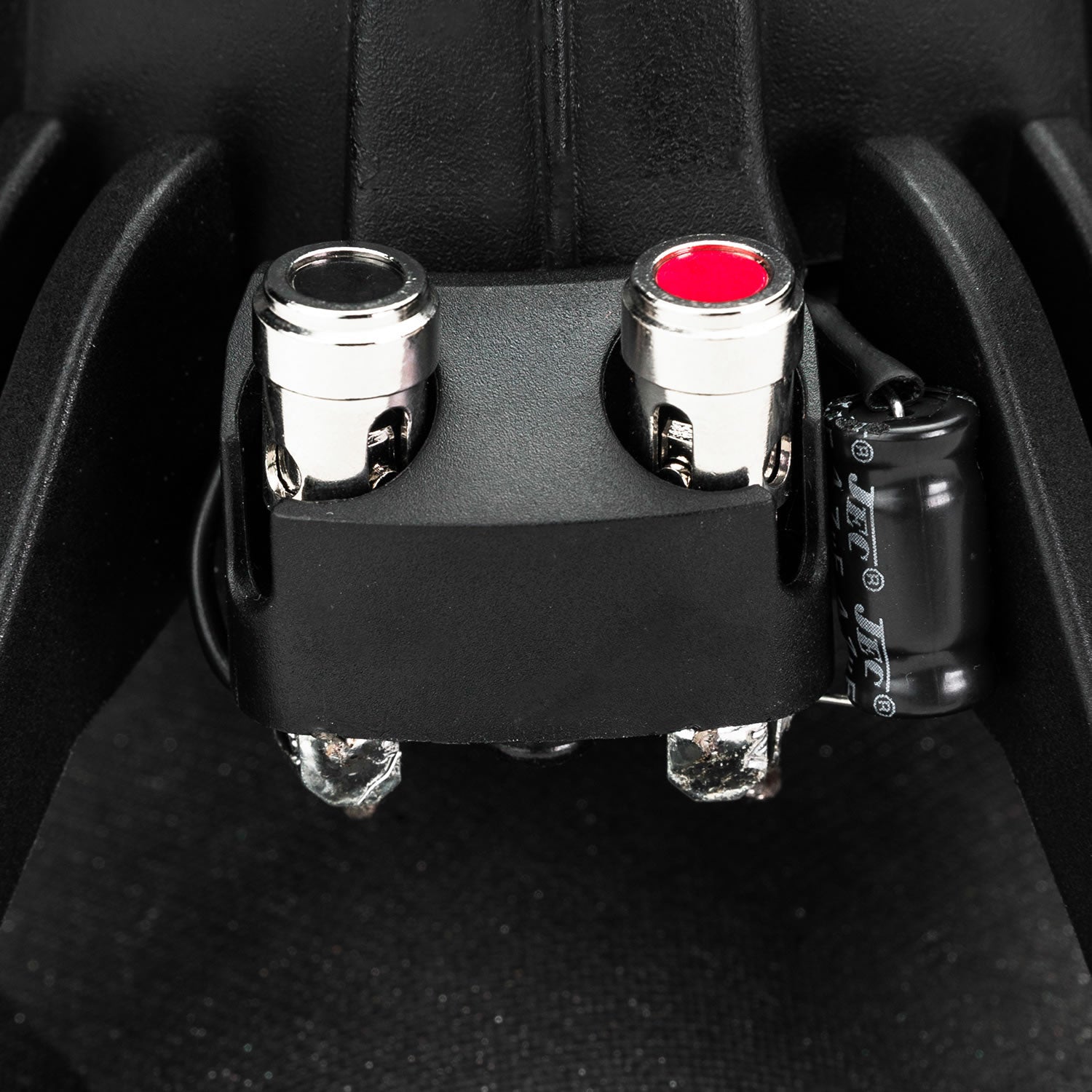 MB Quart PK1-169 6×9 Premium 2-Way Coaxial Car Speakers - closeup view