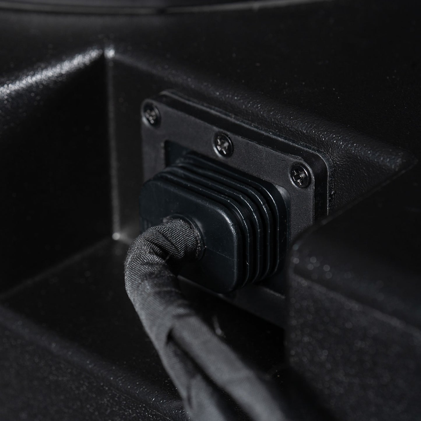 MBQD-SUBA-1 Can-Am Defender Tuned Subwoofer Kit MB Quart 