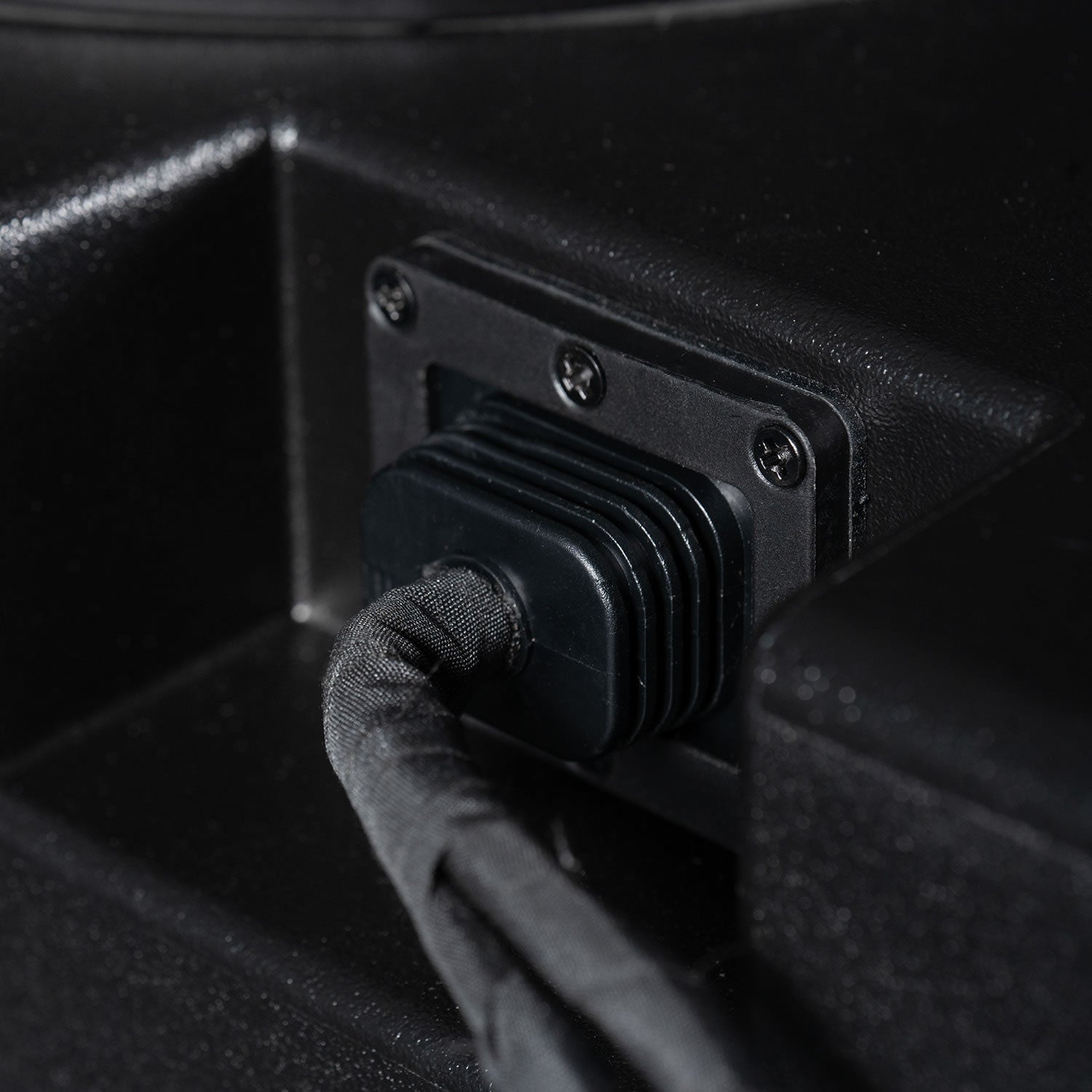 MBQD-SUBA-1 Can-Am Defender Tuned Subwoofer Kit MB Quart 