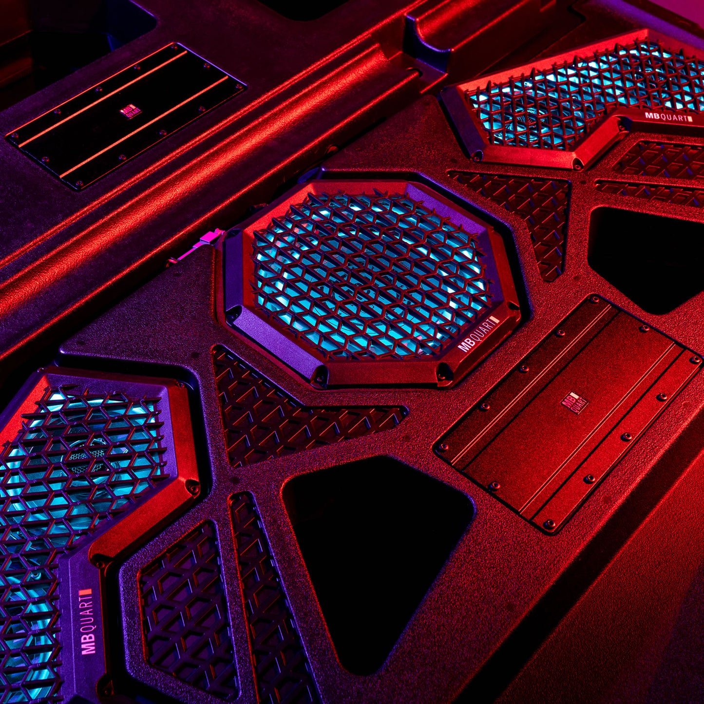 MB Quart - MBQRG4-S14R 1000 Watt 14 Speaker Polaris RANGER Audio Roof with 7 Inch LED Source Unit and 45 Inch Light Bar